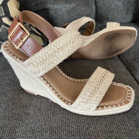 Wedge sandals - Picture 2 of 4